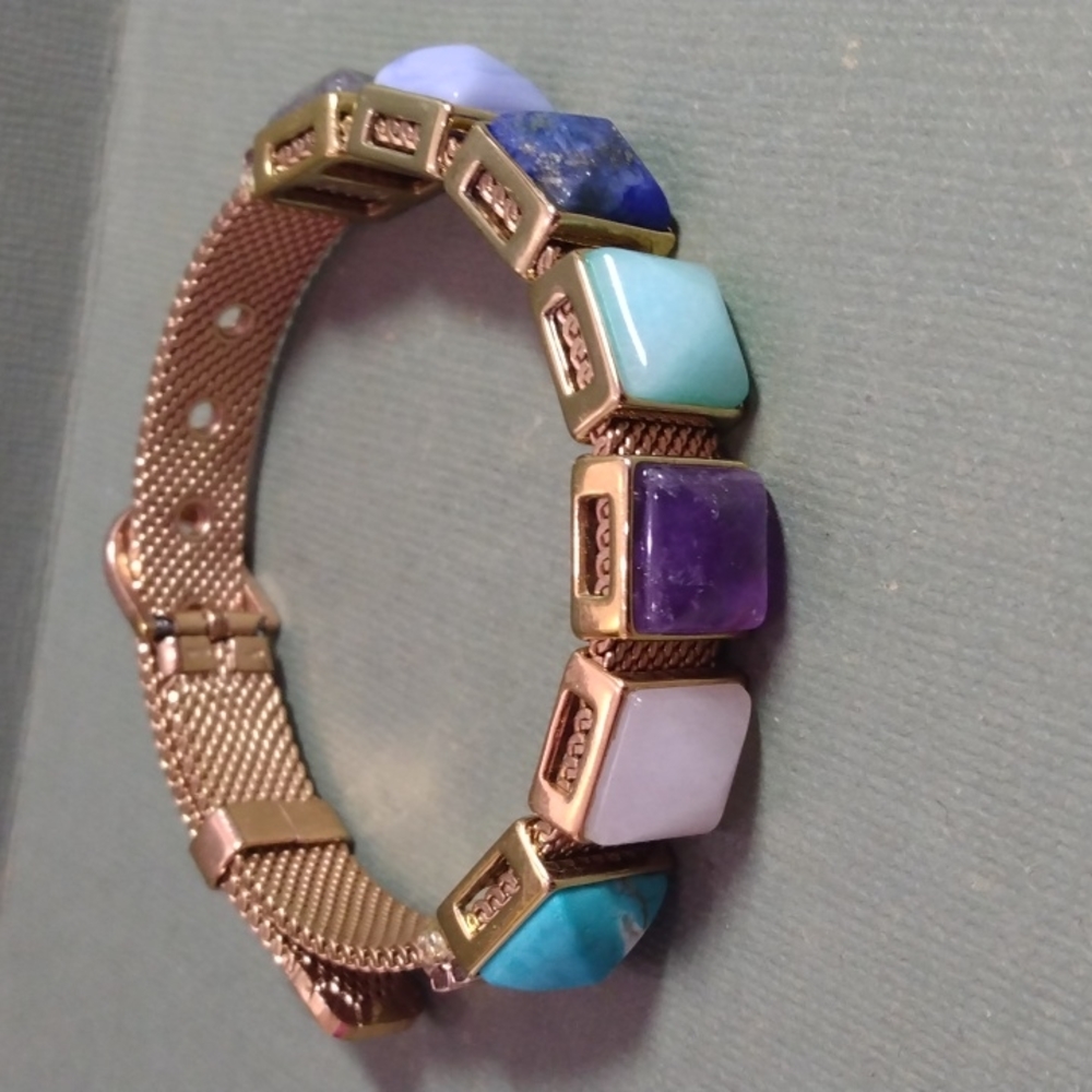 Mesh slide bracelet with seven charms